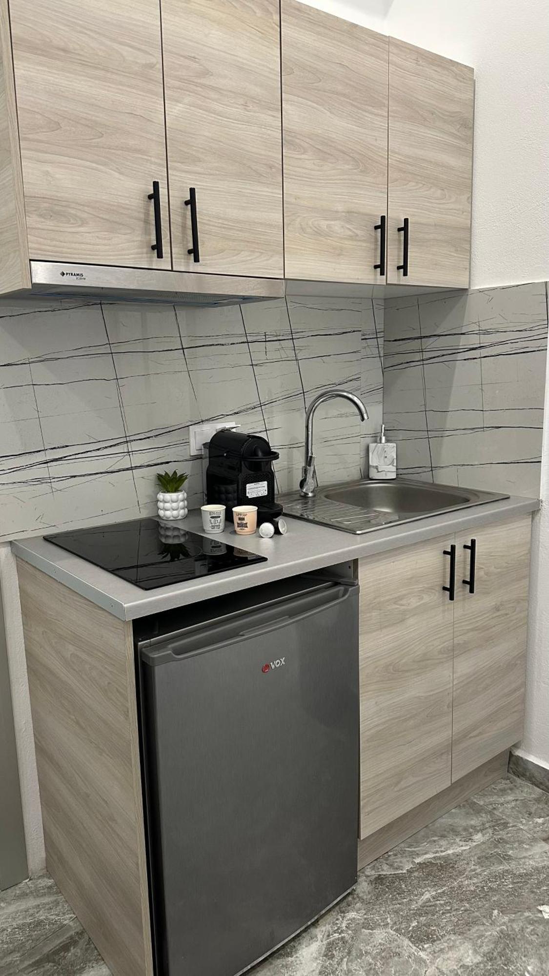Pefki Apartments 리메나리아 외부 사진